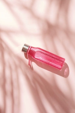 Logotrade Geschäftsgeschenke das Foto: VINGA Lean Wasserflasche