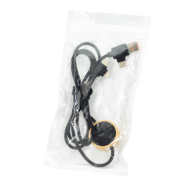 Logotrade werbemittel das Foto: 4in1 langes Holzkabel mit elighted Logo zum Gravieren