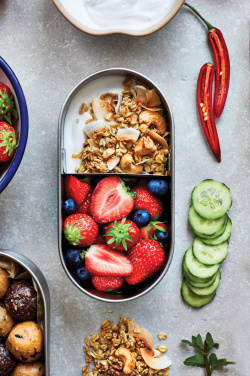 Logotrade Firmengeschenke das Foto: Black+Blum Stainless Steel Double Bento Box