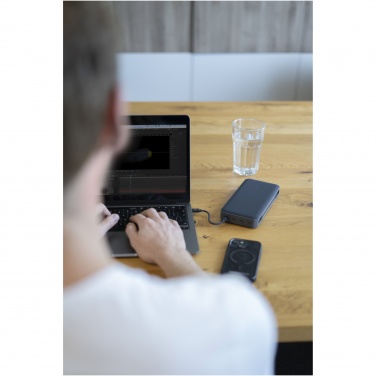 Logo trade corporate gift photo of: Xtorm XB403 Titan Ultra 27.000 mAh 200W laptop power bank