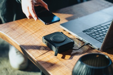 Logotrade advertising product picture of: Urban Vitamin Oxnard 5 in 1 65W universal charger