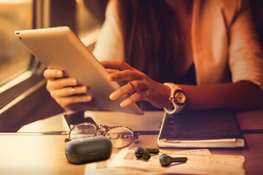 Logo trade corporate gifts picture of: Motorola IPX5 TWS MOTO buds 85