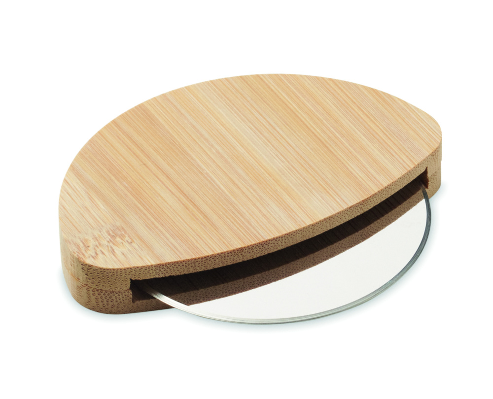 Logotrade corporate gift picture of: Round bamboo pizza cutter