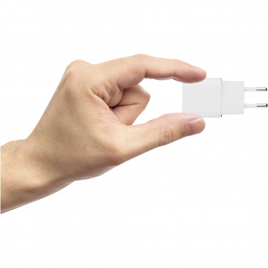 Logo trade reklaamkingituse pilt: Xtorm XEC020 GaN² Ultra 20W seinalaadija