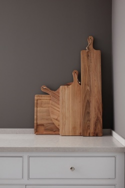 Logotrade meene foto: VINGA Buscot Round Serving Board