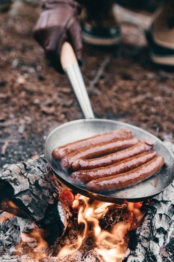 Logotrade firmakingituse foto: VINGA Vici välipann