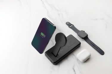 Logo trade meened foto: Fenwick RCS taaskasutatud plastist 10000mah 3 ühes kiire akupank