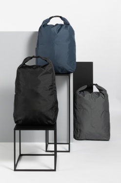 Logotrade ärikingi foto: Impact AWARE™ RPET kerge rulliga seljakott