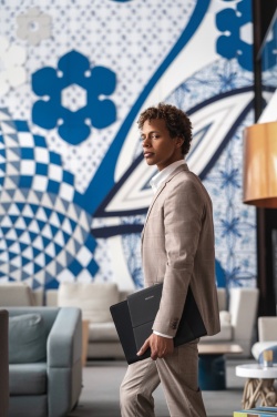 Logotrade firmakingitused pilt: Mobiilne kontor