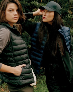 Logo trade reklaamtoote pilt: Iqoniq Meru naiste taaskasutatud polüestrist vest