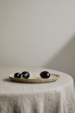 Logo trade ärikingid foto: VINGA Nuvem kivist serveerimistaldrik