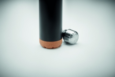 Logo trade meened foto: Kaheseinaline pudel 500 ml