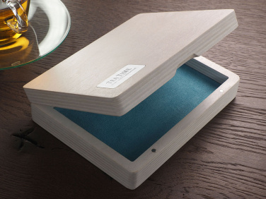 Logo trade ärikingid foto: Puidust kast 1819121