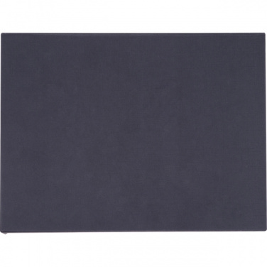 Logotrade firmakingituse foto: Klaasist trofee Burnley