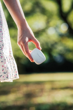 Logotrade mainoslahja tuotekuva: RCS Liberty Pro langattomat kuulokkeet kierrät. muovista