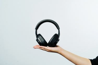 Logotrade mainostuote tuotekuva: Irvine RCS kierrätetyt ja korjattavat langattomat kuulokkeet