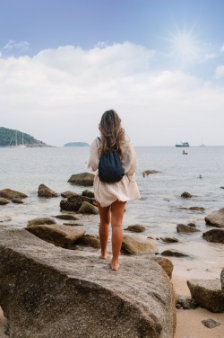 Logo trade mainoslahja kuva: Impact AWARE™ kiristysnauhareppu kierrätetystä denimistä