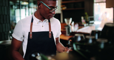 Logo trade liikelahjat mainoslahjat kuva: Esiliina