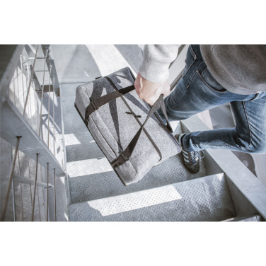 Logotrade mainoslahja ja liikelahja kuva: Feltro GRS RPET Weekend Bag -matkalaukku