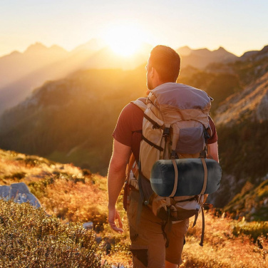 Logotrade mainostuote tuotekuva: Makuupussi TROMES Schwarzwolf