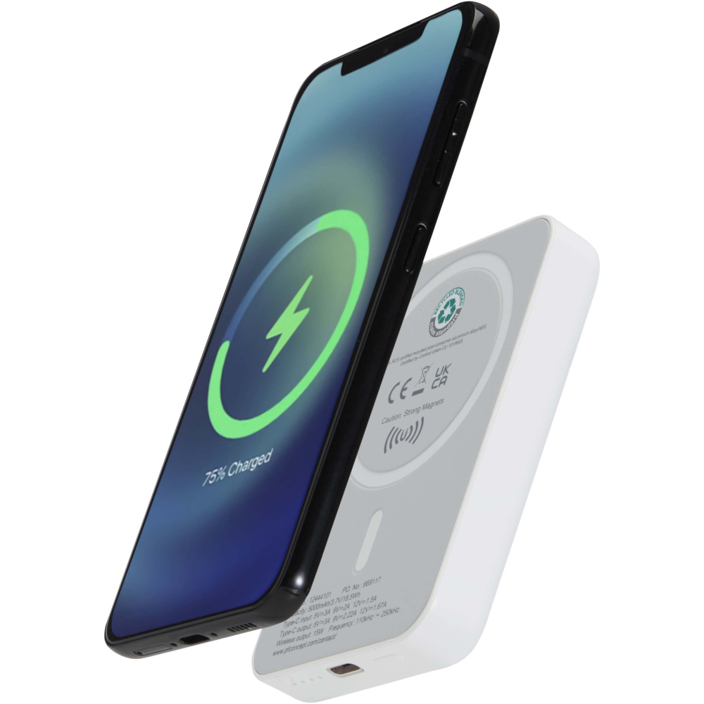 Logo trade liikelahjat mainoslahjat kuva: Acrab 5 000 mAh:n ja 15 W:n magneettinen langaton varavirtalähde, jossa 20 W:n PD – valmistettu kierrätetystä muovista