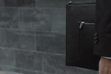 Logotrade liikelahja tuotekuva: VINGA Bermond RCS 16” kannettavan tietokoneen suojakotelo