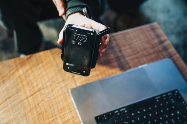 Лого трейд бизнес-подарки фото: Универсальное зарядное устройство Urban Vitamin Oxnard 5 в 1 65 Вт