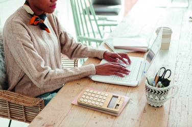 Логотрейд pекламные cувениры картинка: Калькулятор 8-разрядный бамбук