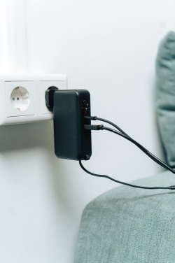 Логотрейд pекламные продукты картинка: Urban Vitamin Eureka гибридный GANcharger 10000 мАч внешний аккумулятор 65 Вт