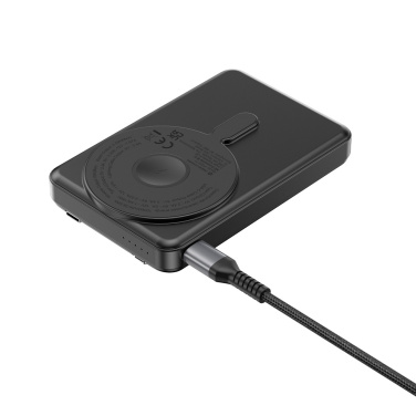 Логотрейд pекламные продукты картинка: Магнитный блок питания Urban Vitamin Delano 5 в 1, 10 000 мАч, 20 Вт в сутки