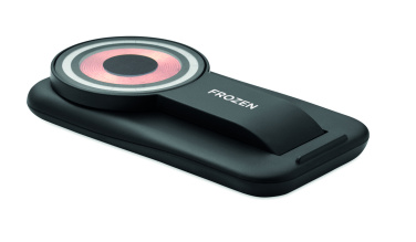 Лого трейд pекламные подарки фото: 3 in 1 wireless charger 15W