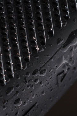 Лого трейд pекламные подарки фото: Водонепроницаемая и пылезащитная колонка Titan IP67 мощностью 5 Вт.