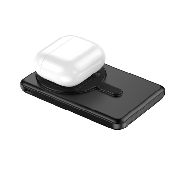 Logotrade reklamprodukter bild: Urban Vitamin Redwood 5in1 5000mah 20WPD magnetisk powerbank